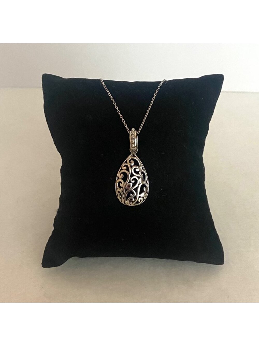 Sterling Silver 925 Pierced Scrollwork Teardrop Pendant Necklace 18" Chain